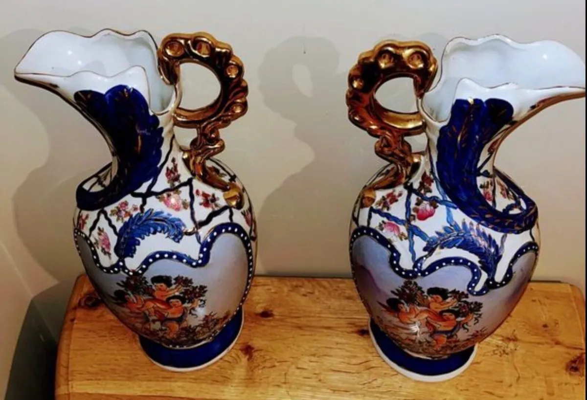 Pair of 19th Century Vases - Image 3