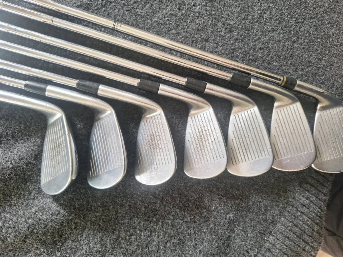 Titliest 714 ap2's 4i - pw/ 7 irons total - Image 2