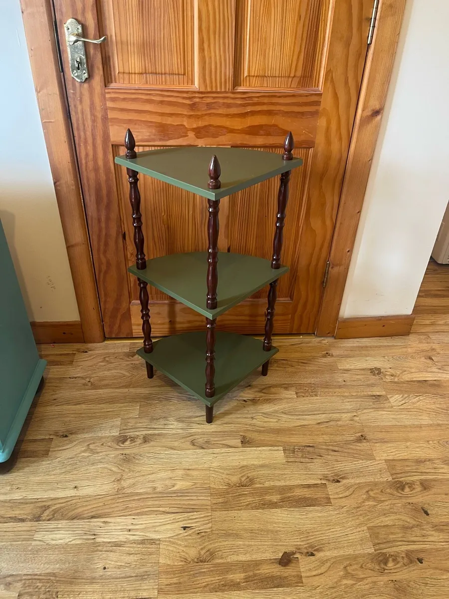 Plant stand - Image 1