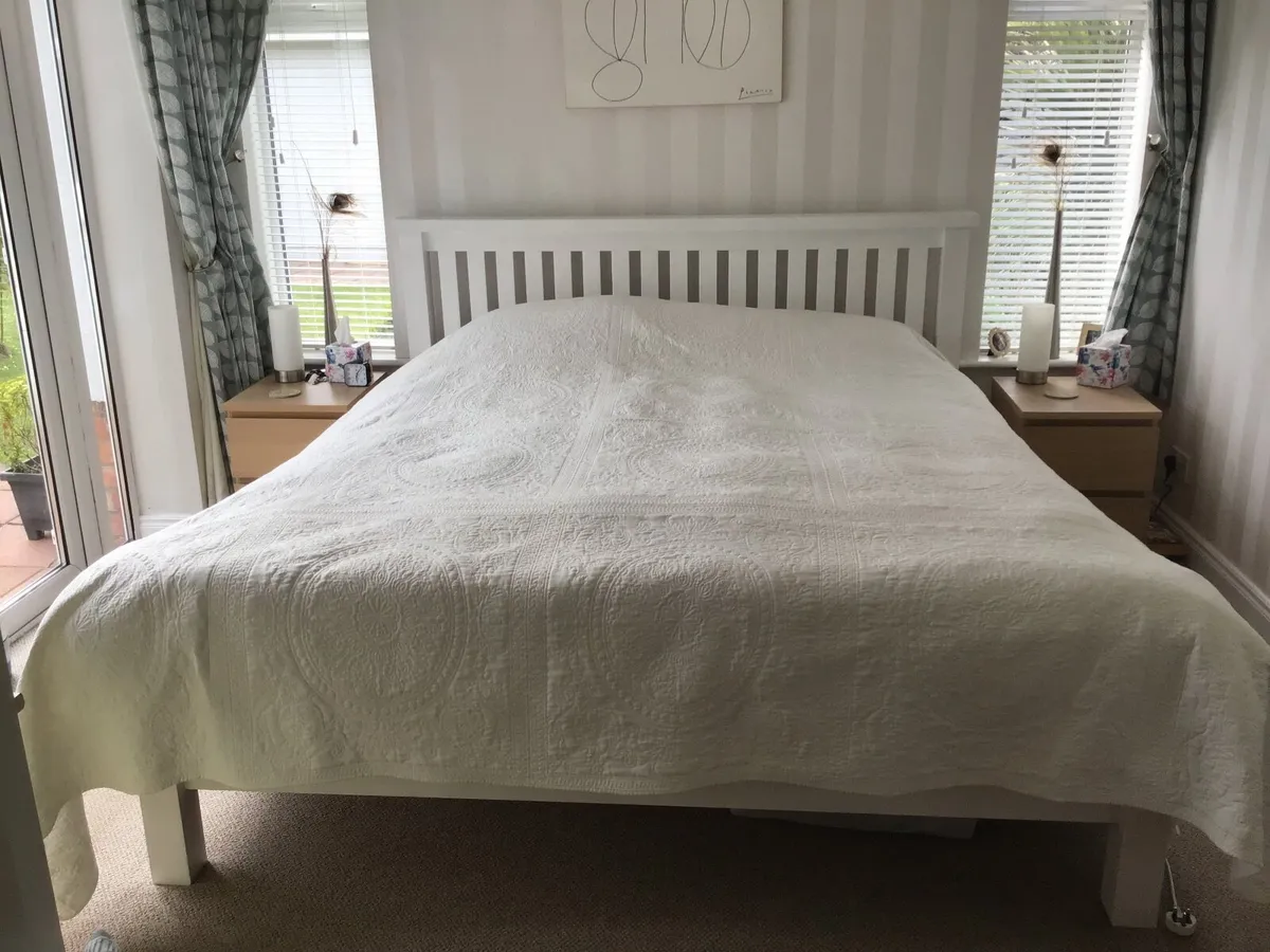 Superking bed - Image 1