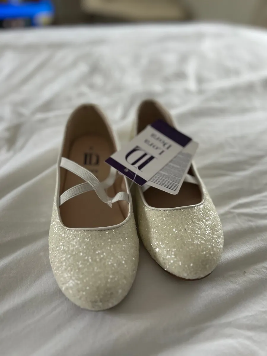 Communion Accessories - Image 1