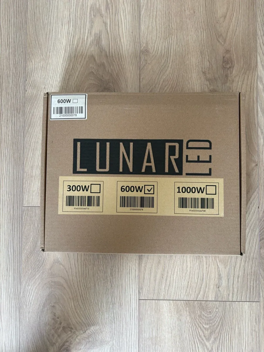 Lunar led 600 watts - Image 1