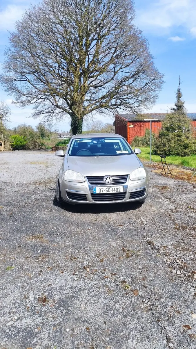 Car VW Jetta - Image 2