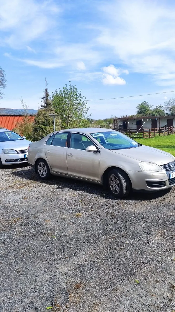 Car VW Jetta - Image 3