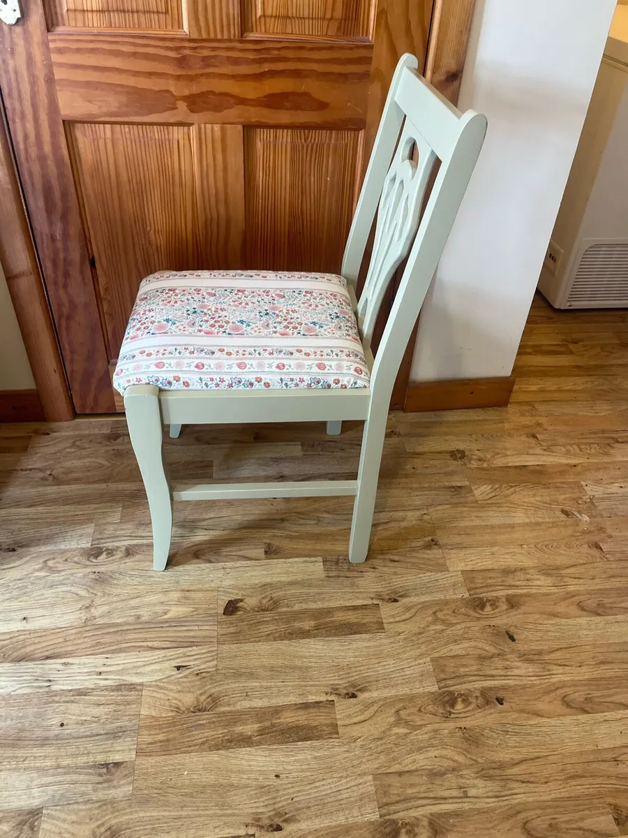 Chairs - Image 4