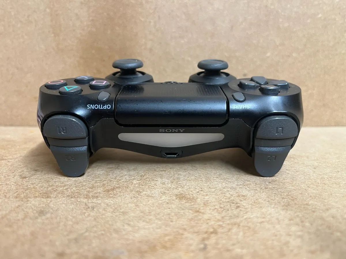 Sony PS4 controller - Image 3