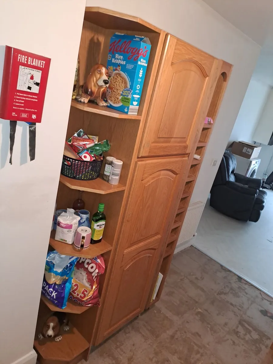 Kitchen units - Image 1