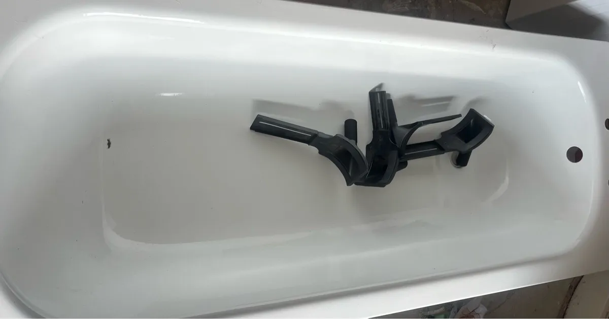 Free standard Bath - Image 2