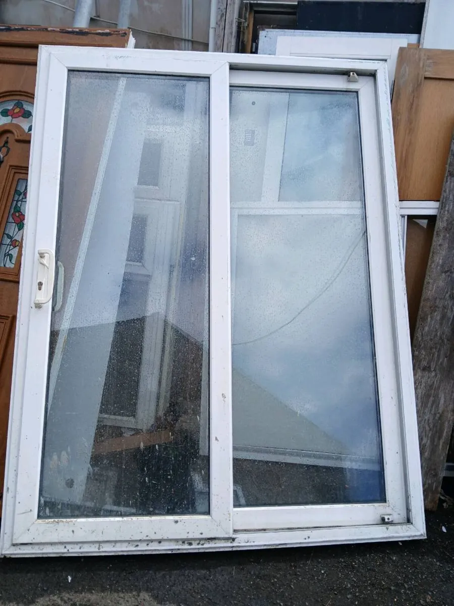 Sliding door