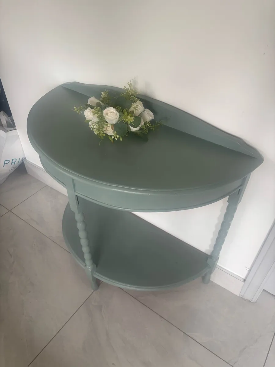 Hall table - Image 1