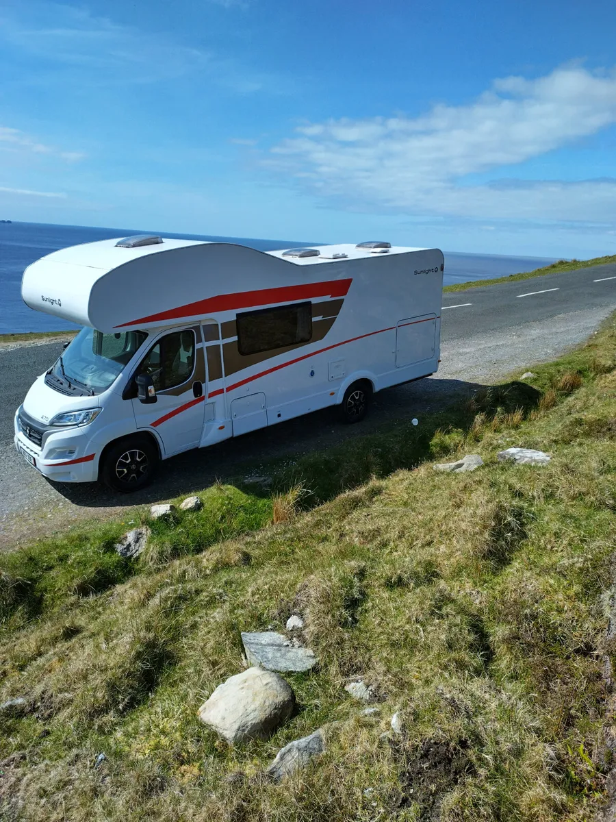 FIAT Camper 2023  Alcove Sunlight  6 seats - Image 2