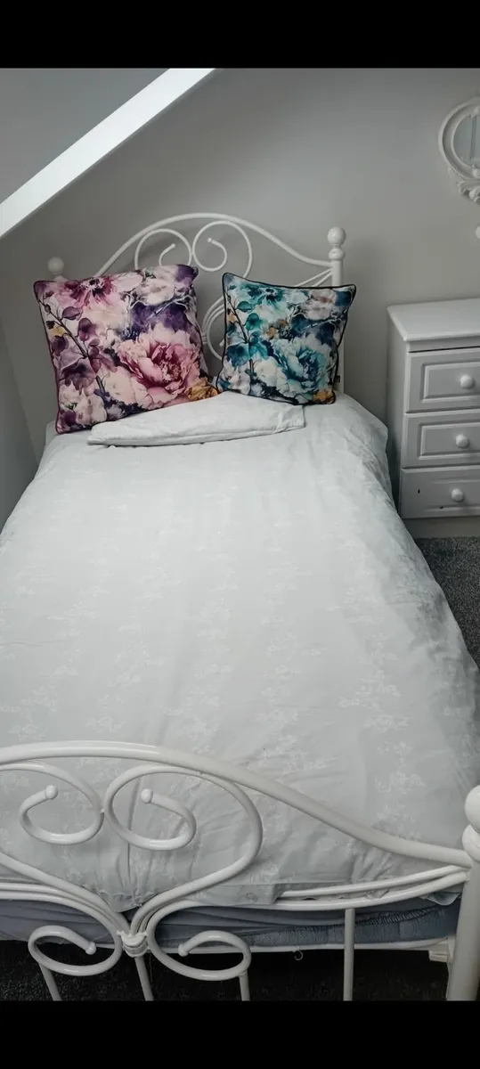 Bed Frame (single) - Image 1