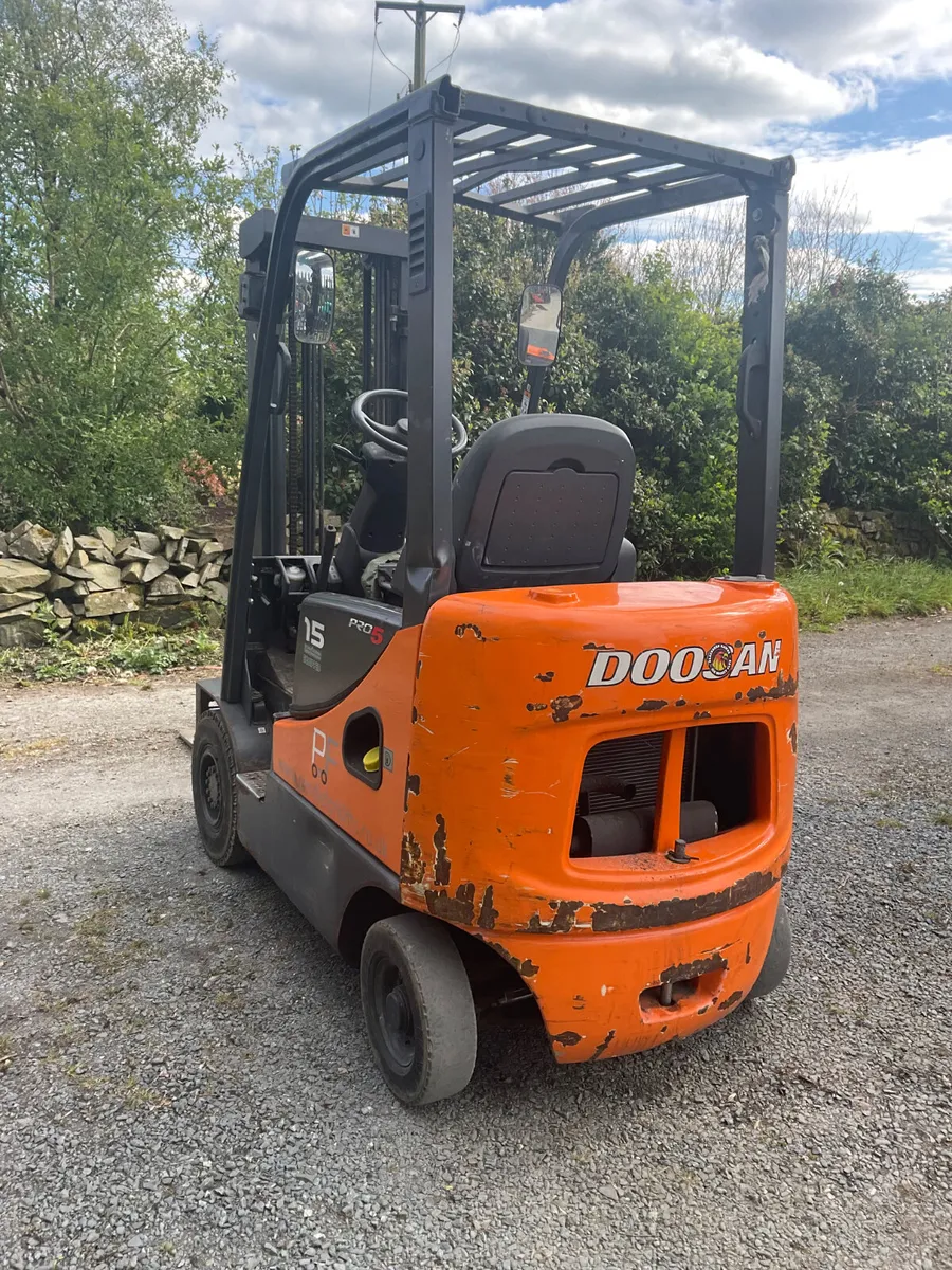 FORKLIFT - Image 4