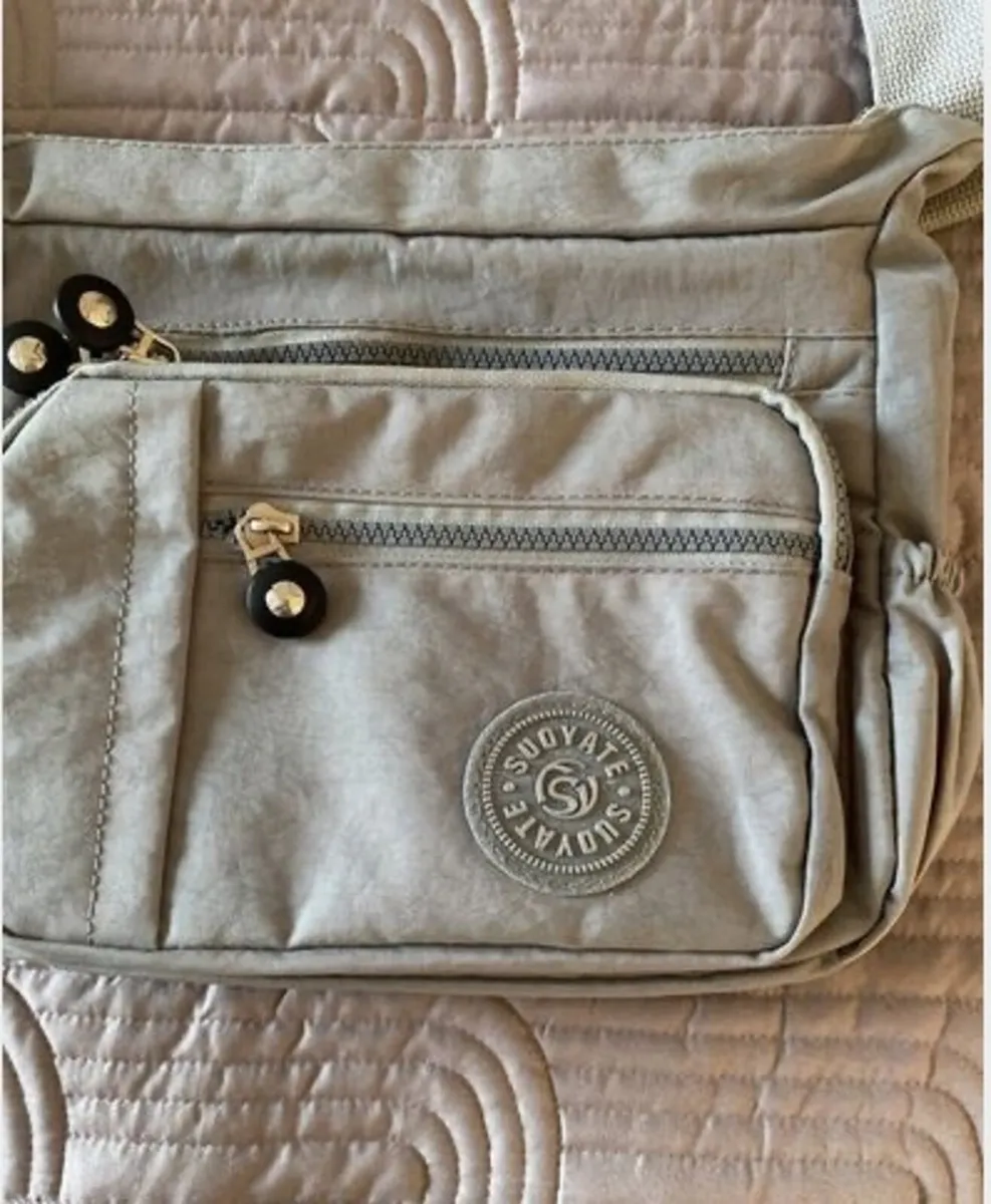 BNWT Grey Satchel Bag - Image 3