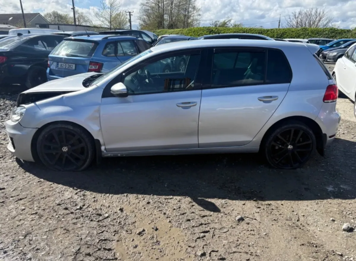 2010 Vw Golf Gtd 2.0 Diesel Automatic - Image 3