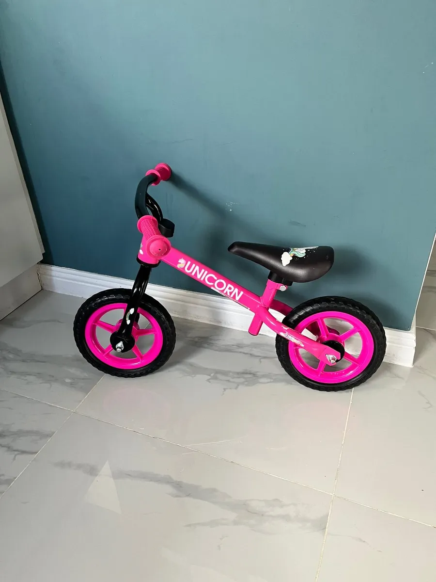 Toys - Image 3