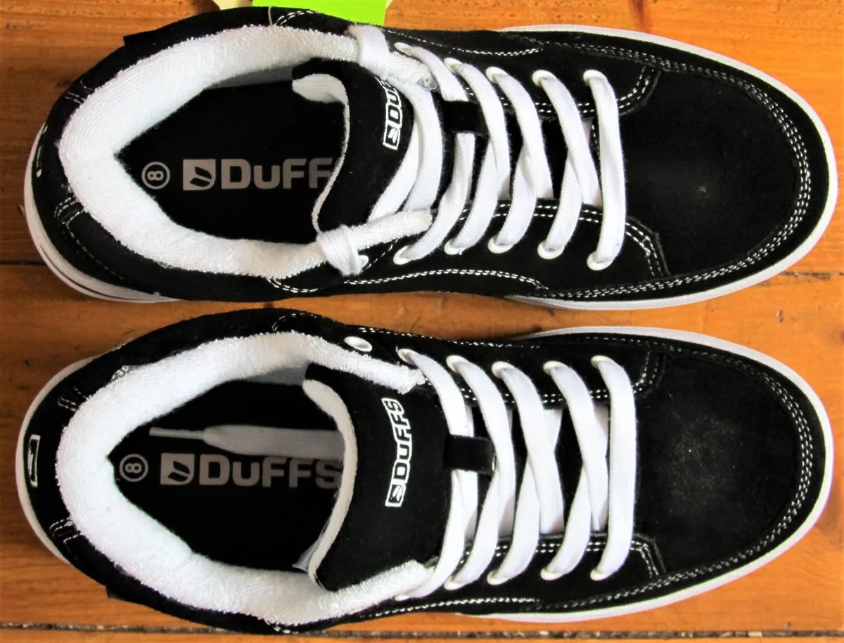 NEW>>> Duffs Strombolie Trainers size 8<<< NEW - Image 4