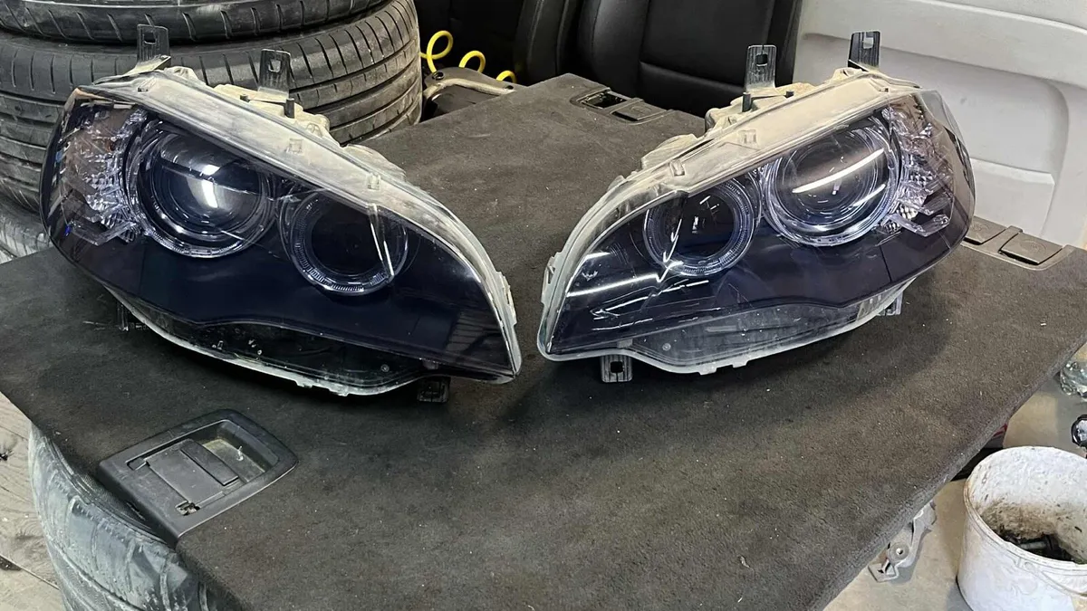 BMW X6 headlights - Image 1