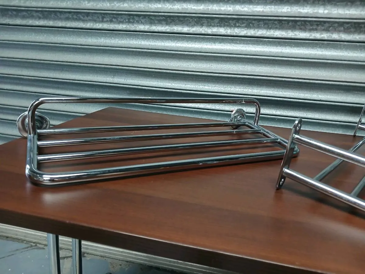Hotel grade chrome towel rails - Image 3