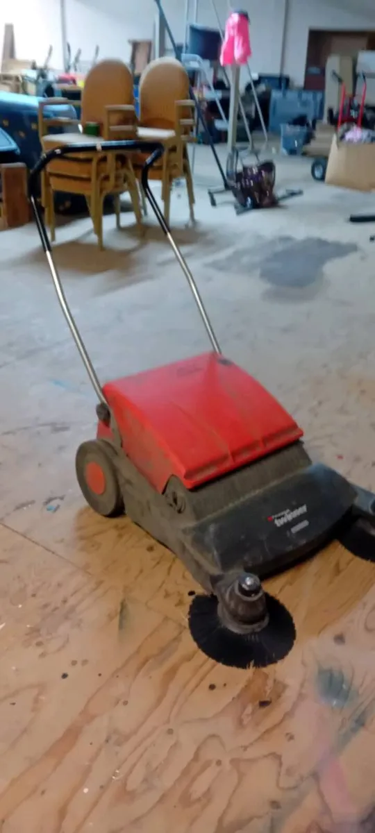Stolzenberg Yard Sweeper - Image 2