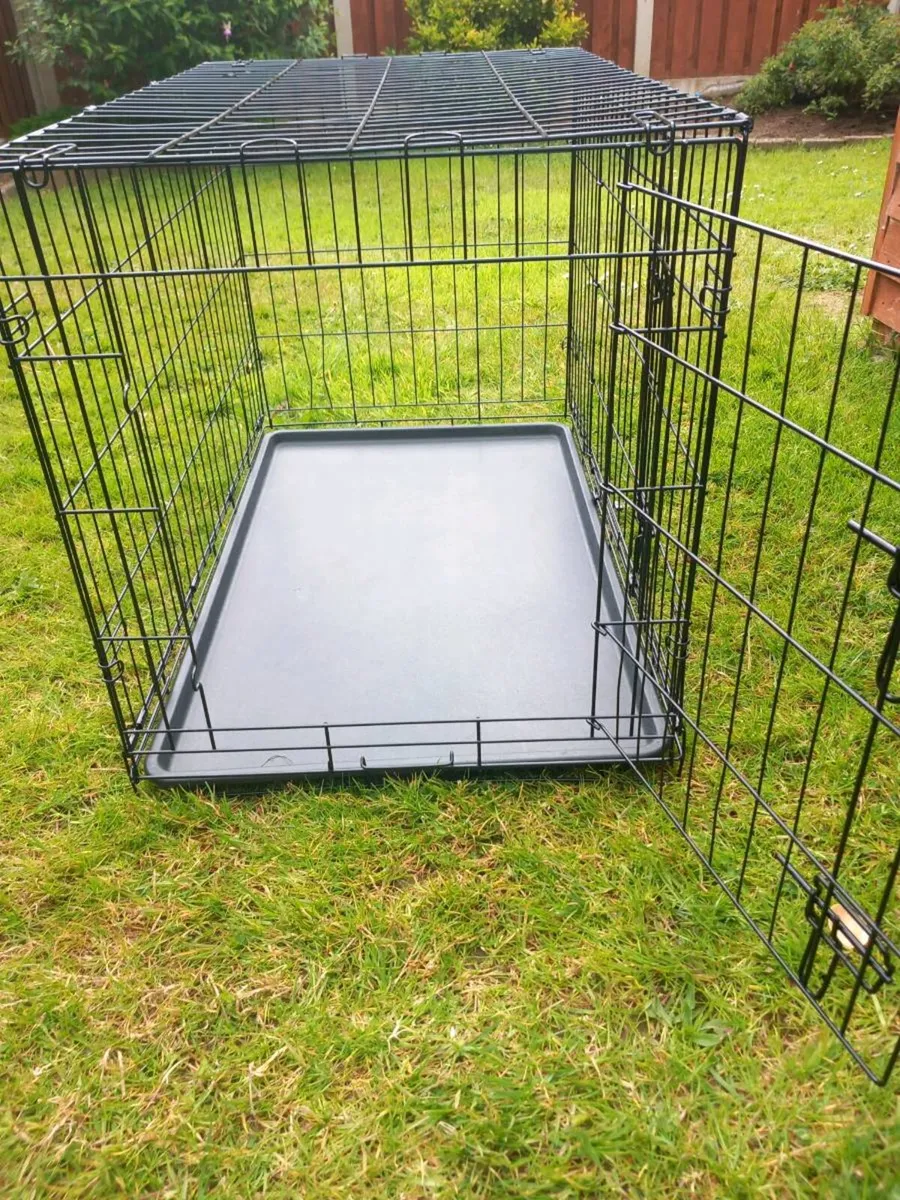 Large dog travel crate. - Image 3