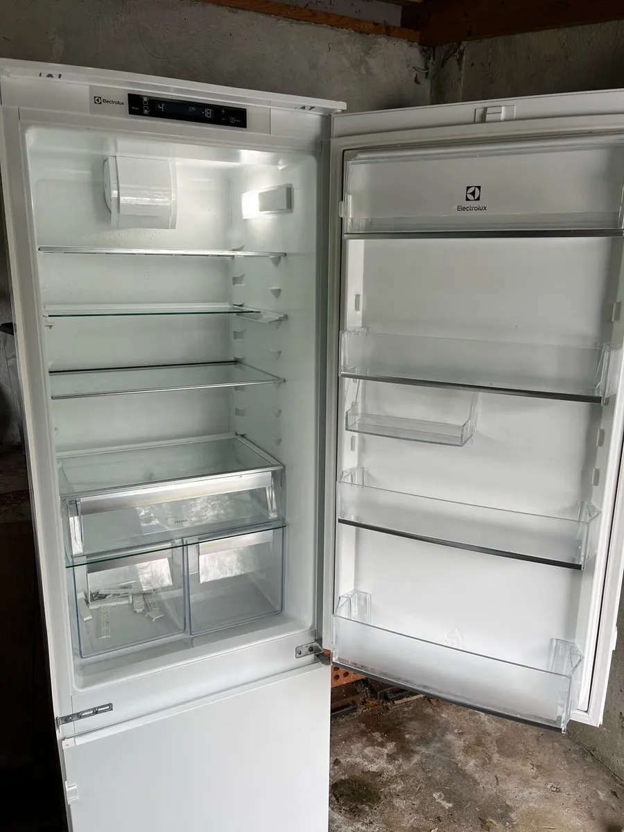 Electrolux Fridge Freezer - Image 2