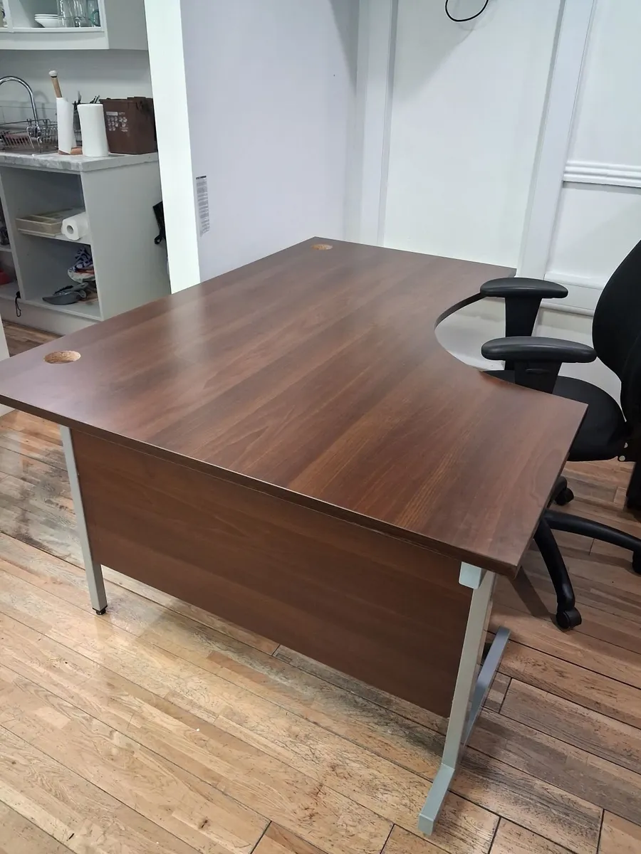 Office Desks - Image 2