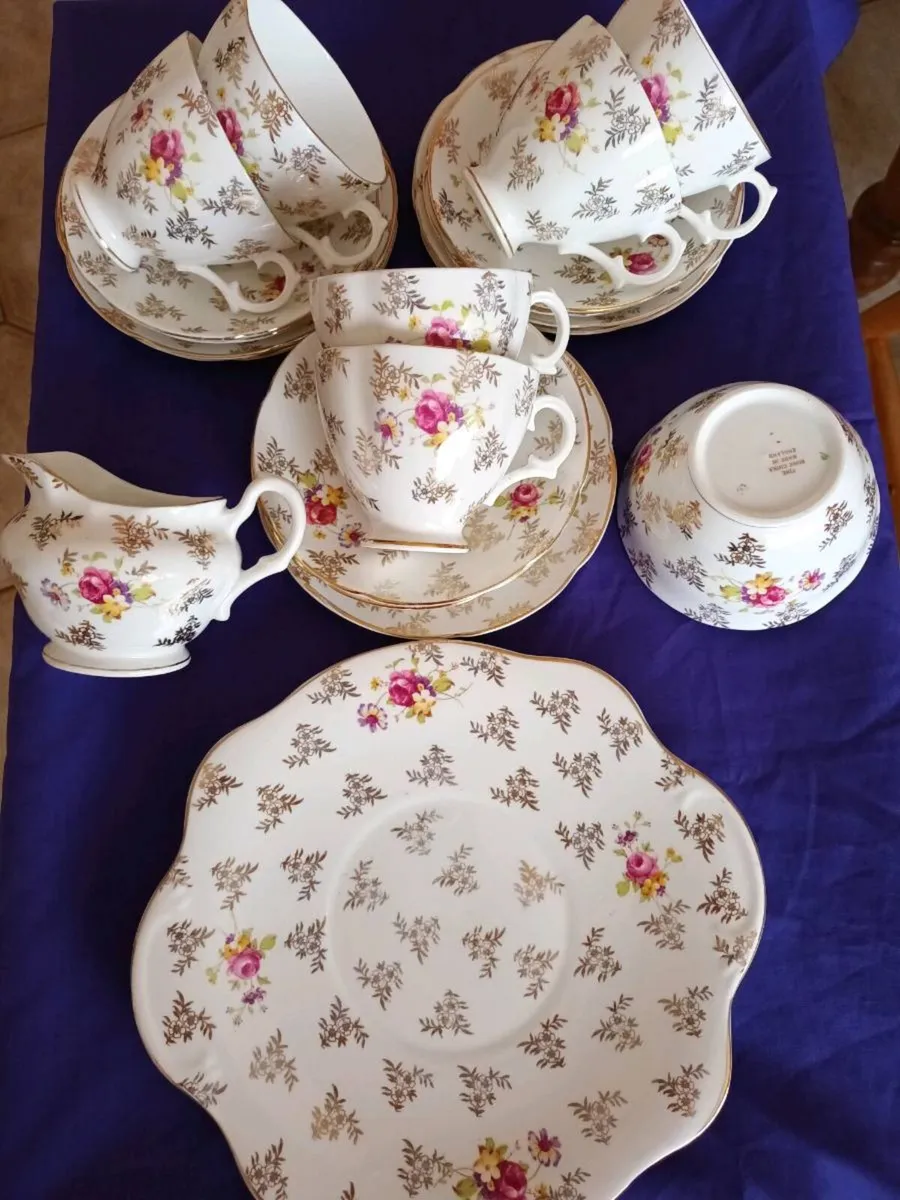 21 piece  BEVERLEY  BONE China Tea Set - Image 2