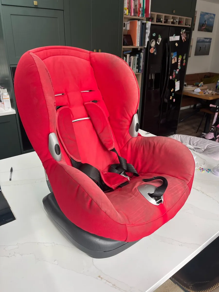 Maxi cosy car seat - free - Image 1
