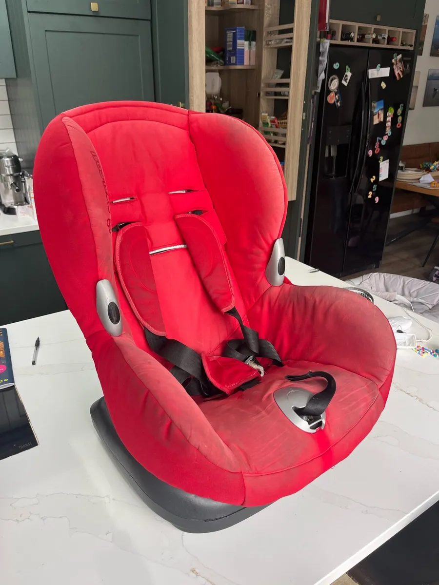 Maxi cosy car seat - free - Image 2