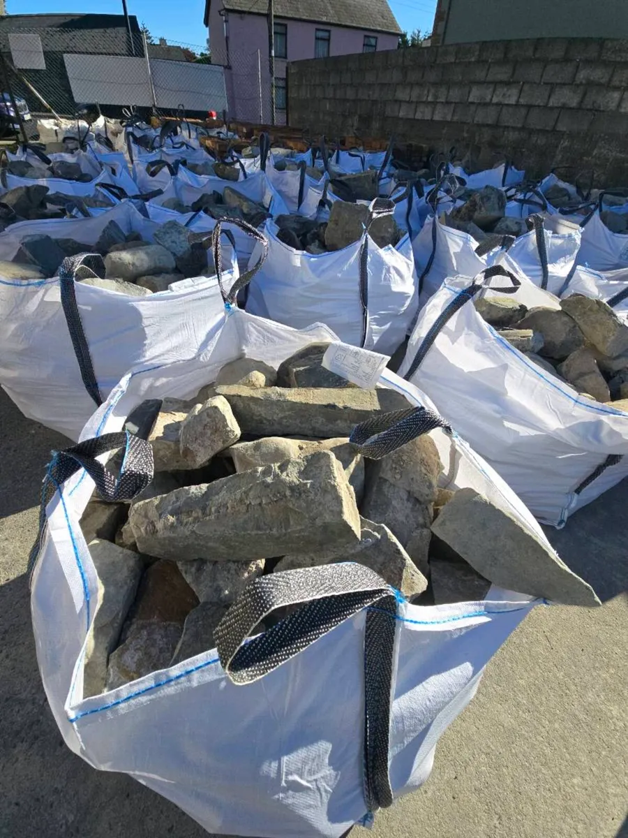 For Sale – Quality Reclaimed Stones & Bricks - Image 1