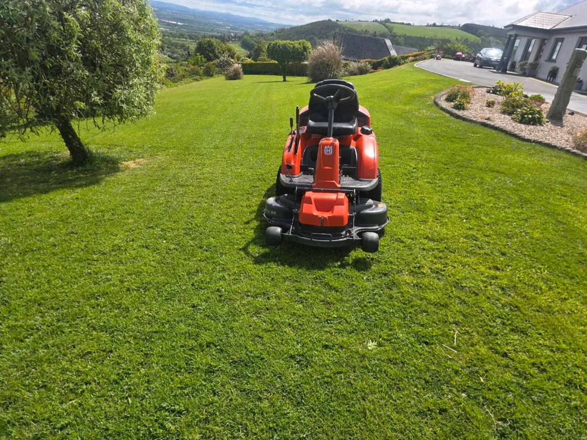 Husquvana lawnmower for sale - Image 2