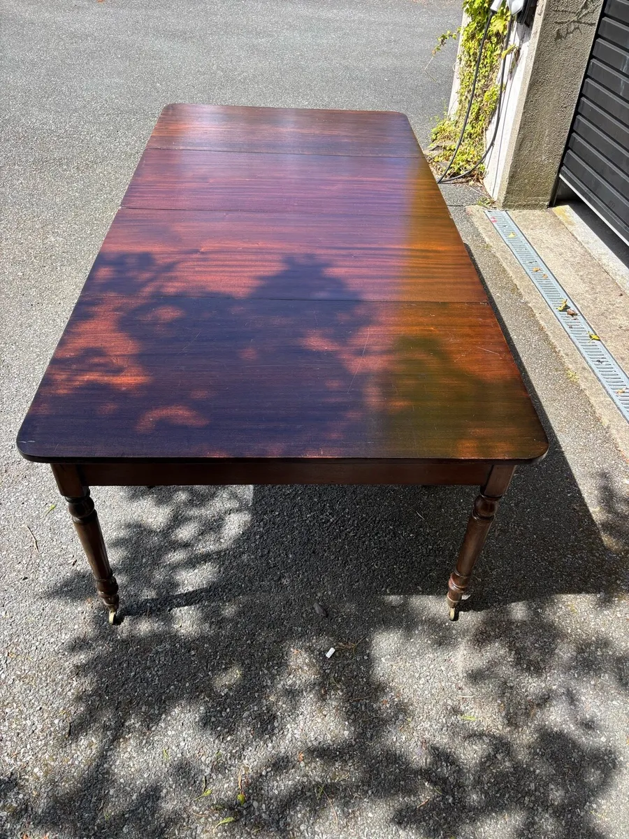 Mahogany dining table - Image 2