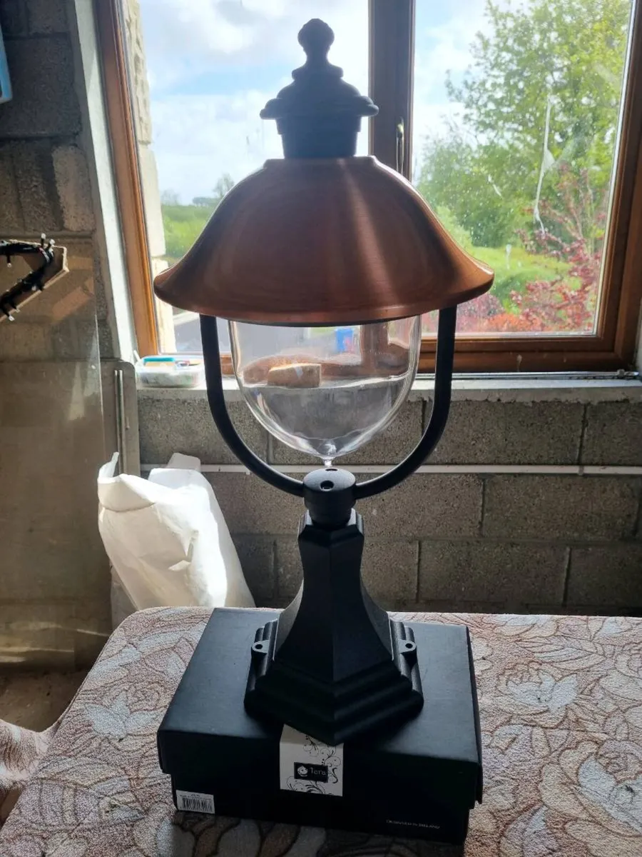 6 Brand new Outside Latern lights 240v - Image 1