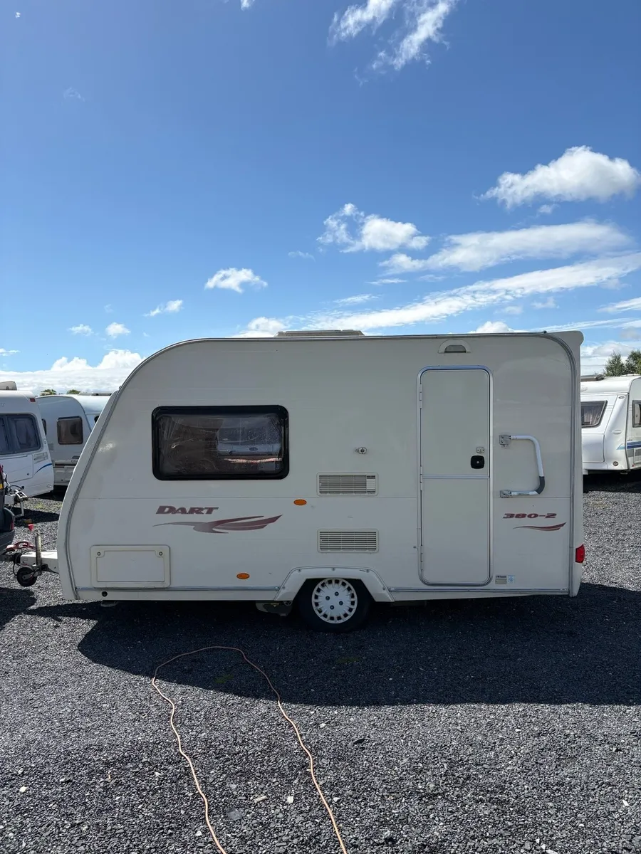 Avondale Dart SUPERLIGHT 2 Berth Caravan - Image 3