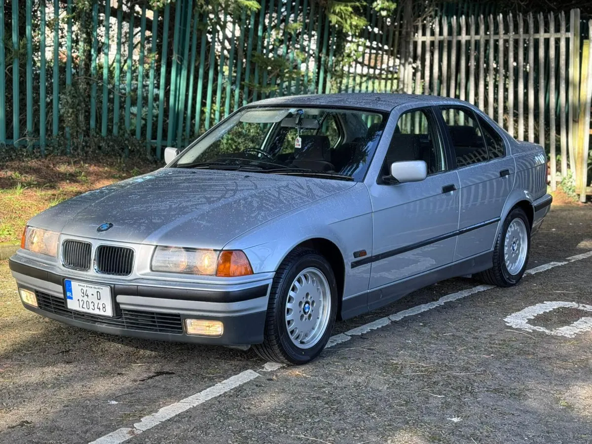 1994 E36 BMW 325i Saloon - Image 1