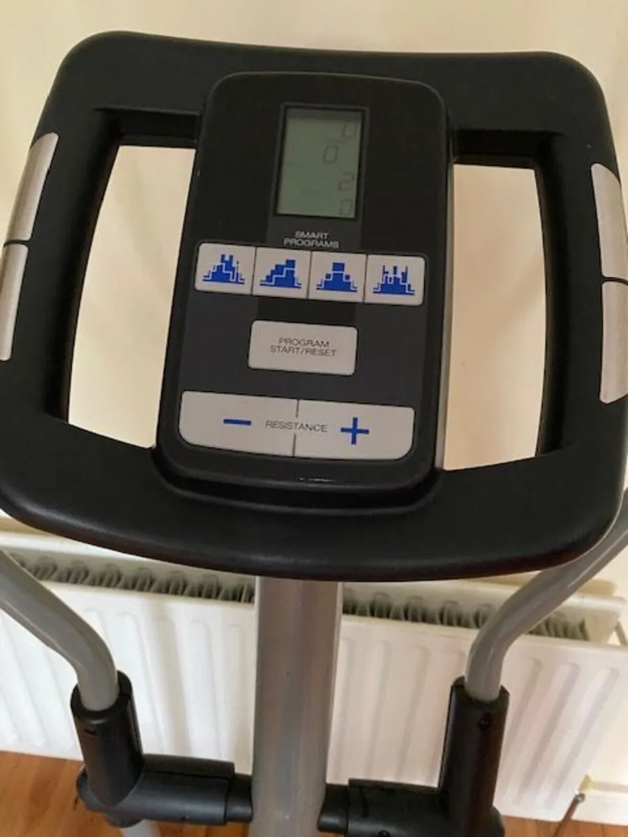 Pro-Form 450 HR Elliptical - Fully Working - Image 3