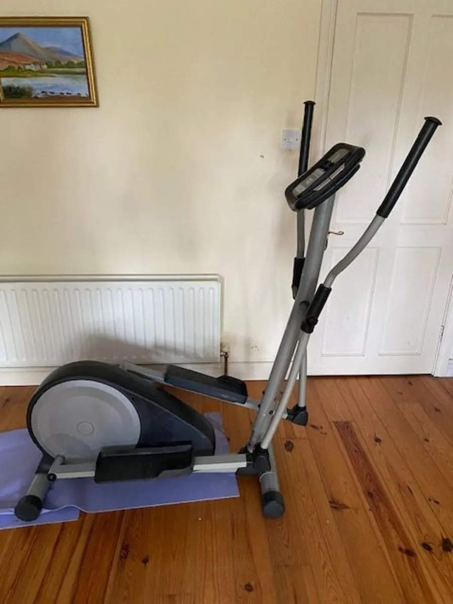 Pro-Form 450 HR Elliptical - Fully Working - Image 1
