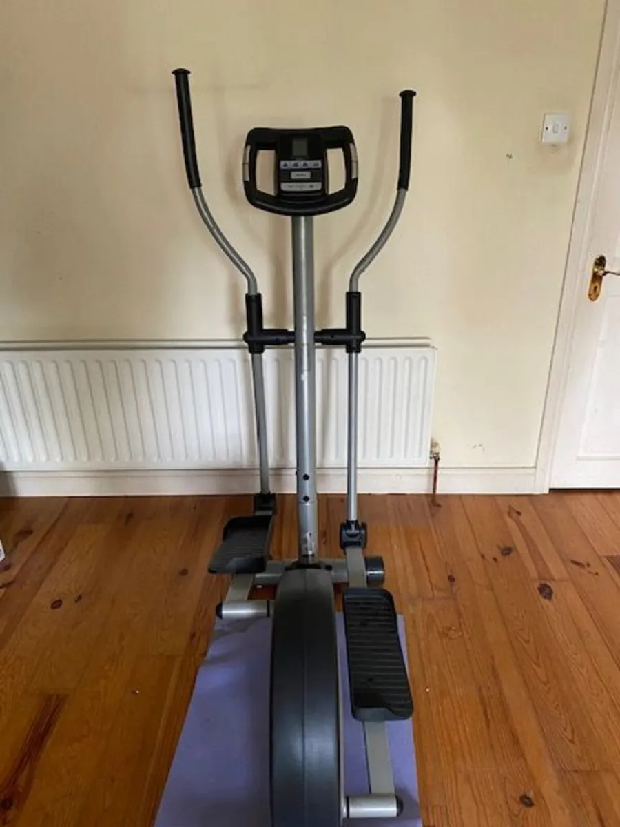 Pro-Form 450 HR Elliptical - Fully Working - Image 2
