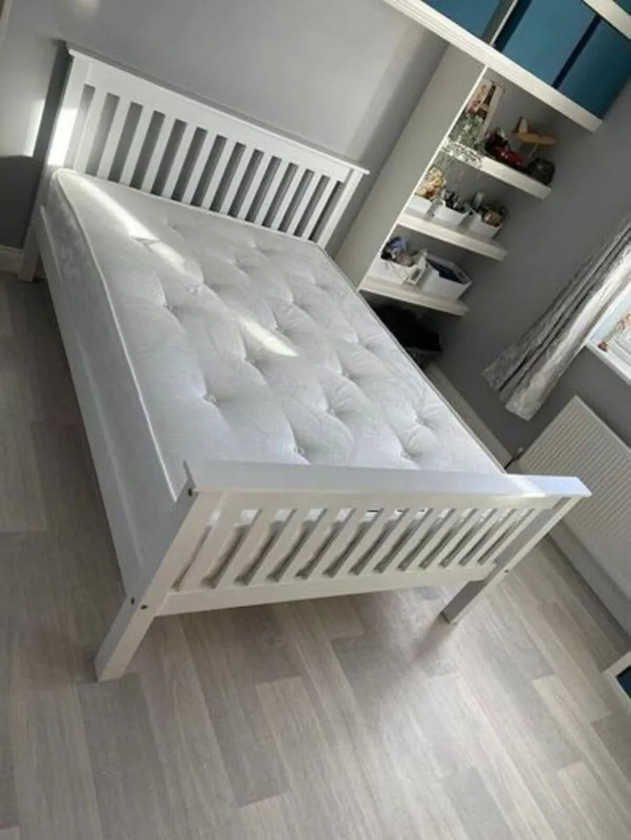 BEDS BEDS BEDS - Image 4