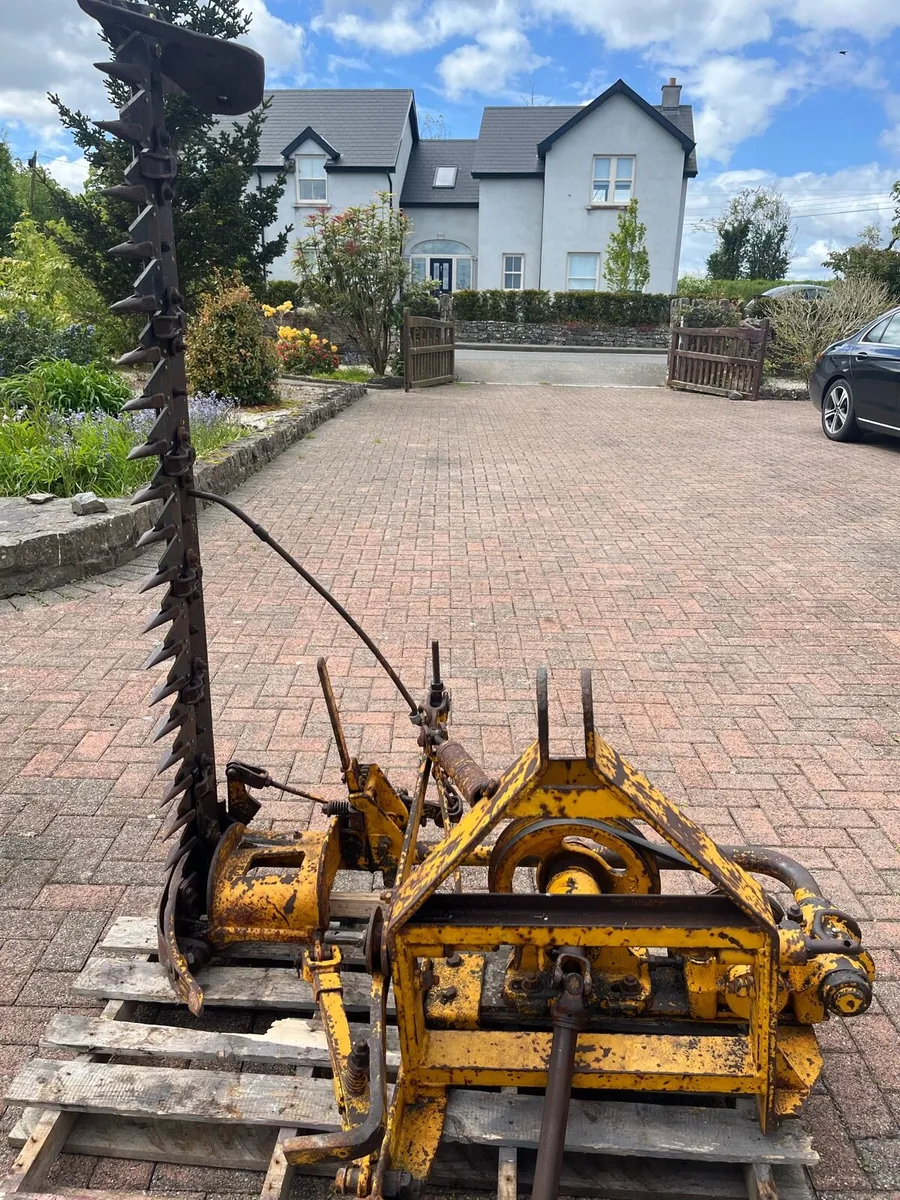Pierce fingerbar mower - Image 2