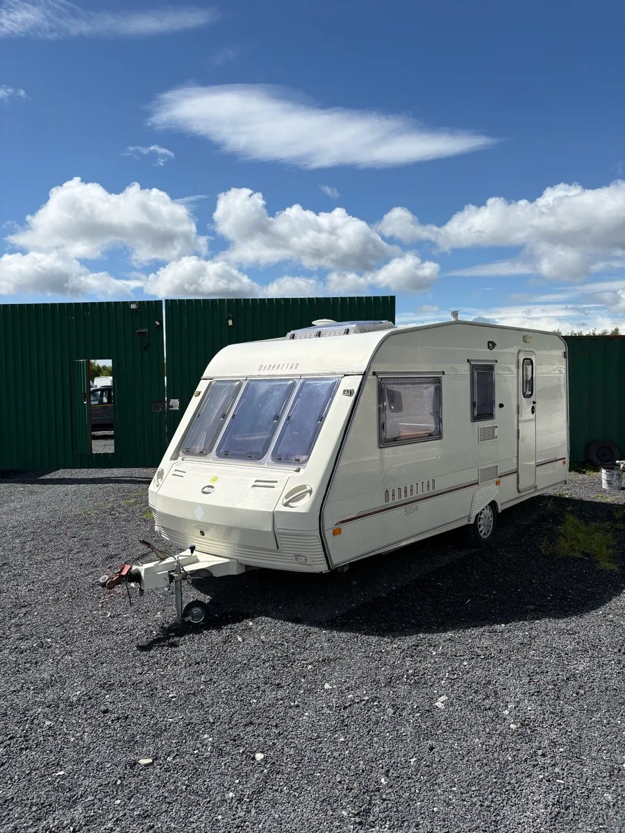 Abi Manhattan 4 Berth Caravan For Sale - Image 1