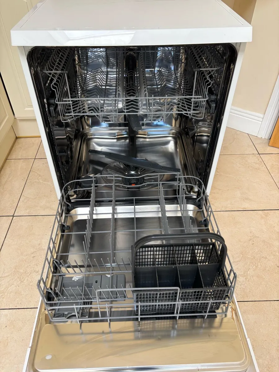 Zanussi Dishwasher - Image 3