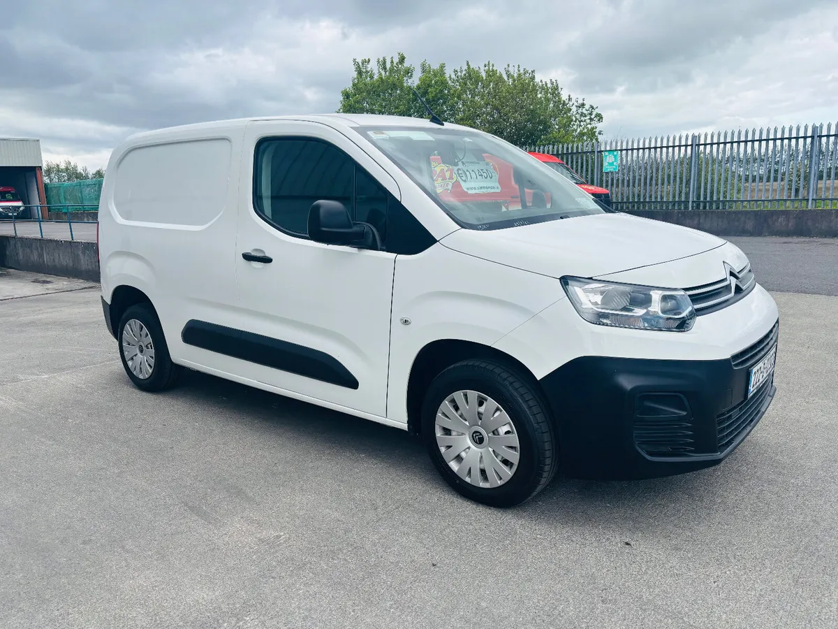 2022 Citroen Berlingo 1.5 100bhp €11,450 + VAT - Image 3
