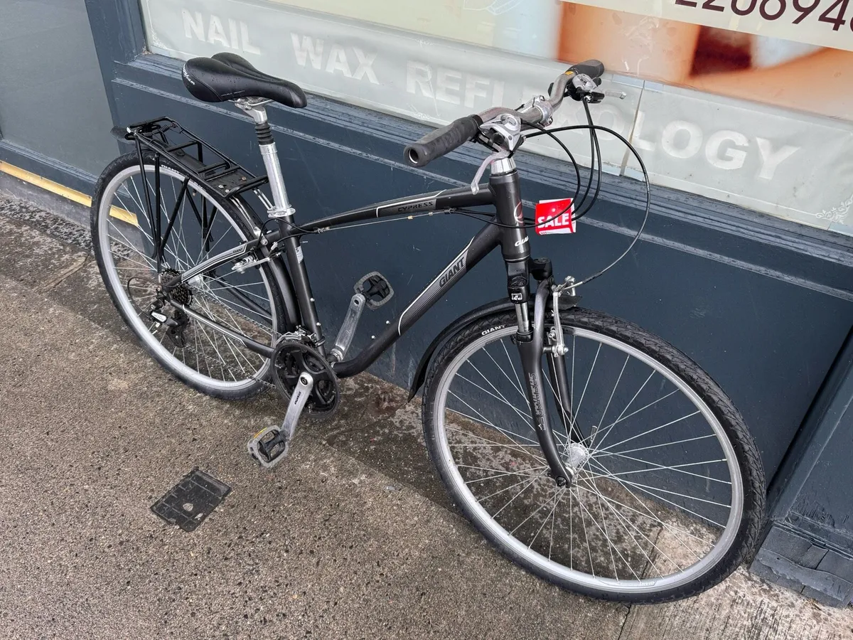 Giant Cypress Hybrid Bike - Image 3
