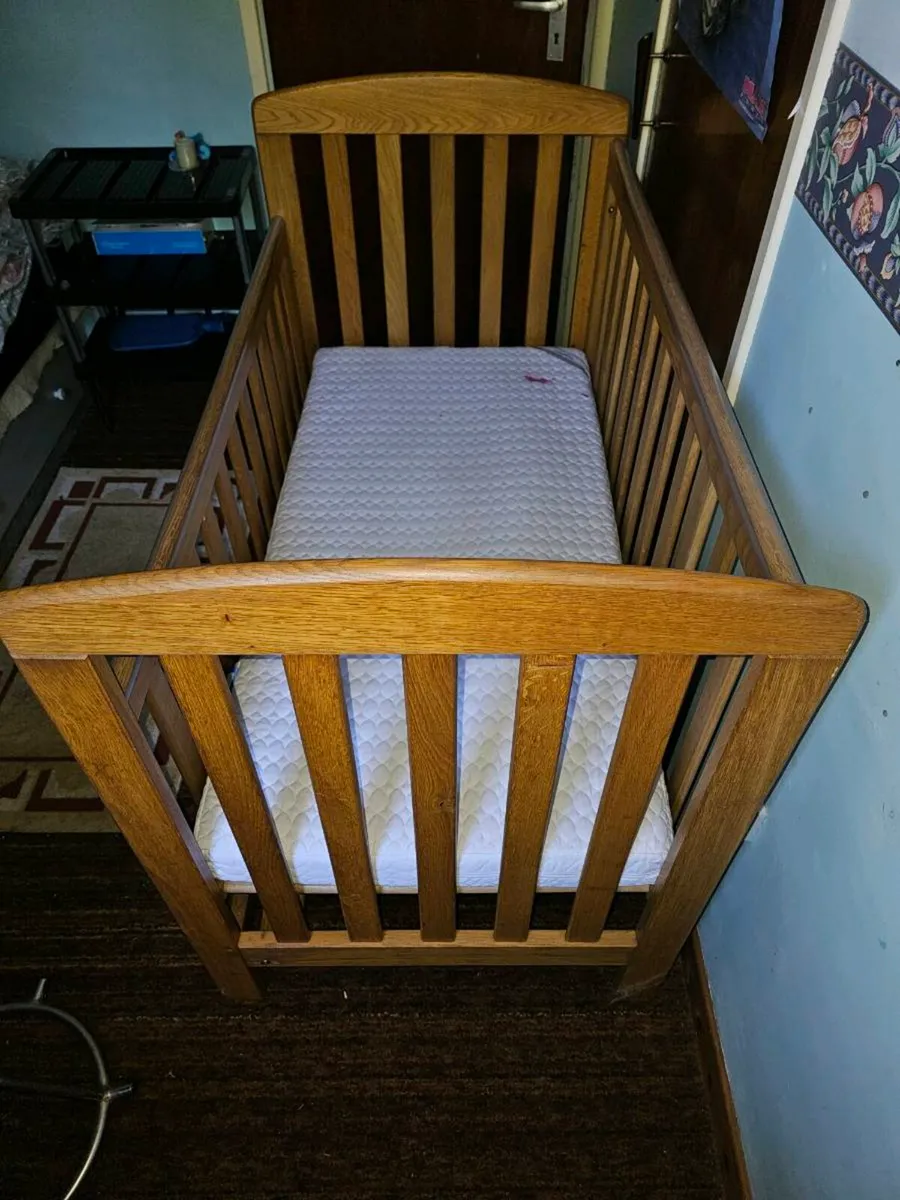 Mamas & Papas Solid Oak Framed Cot - Image 2
