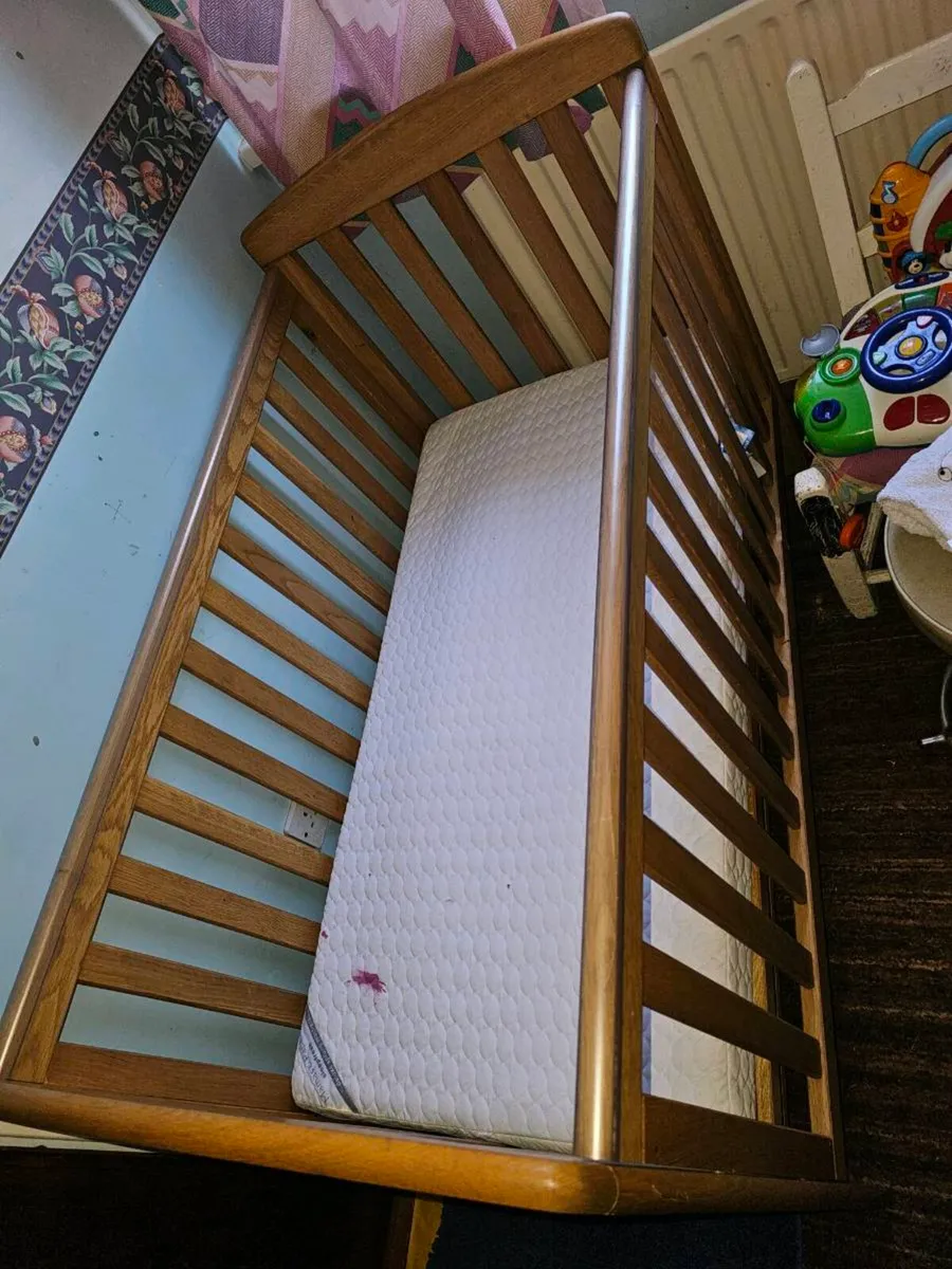 Mamas & Papas Solid Oak Framed Cot - Image 4