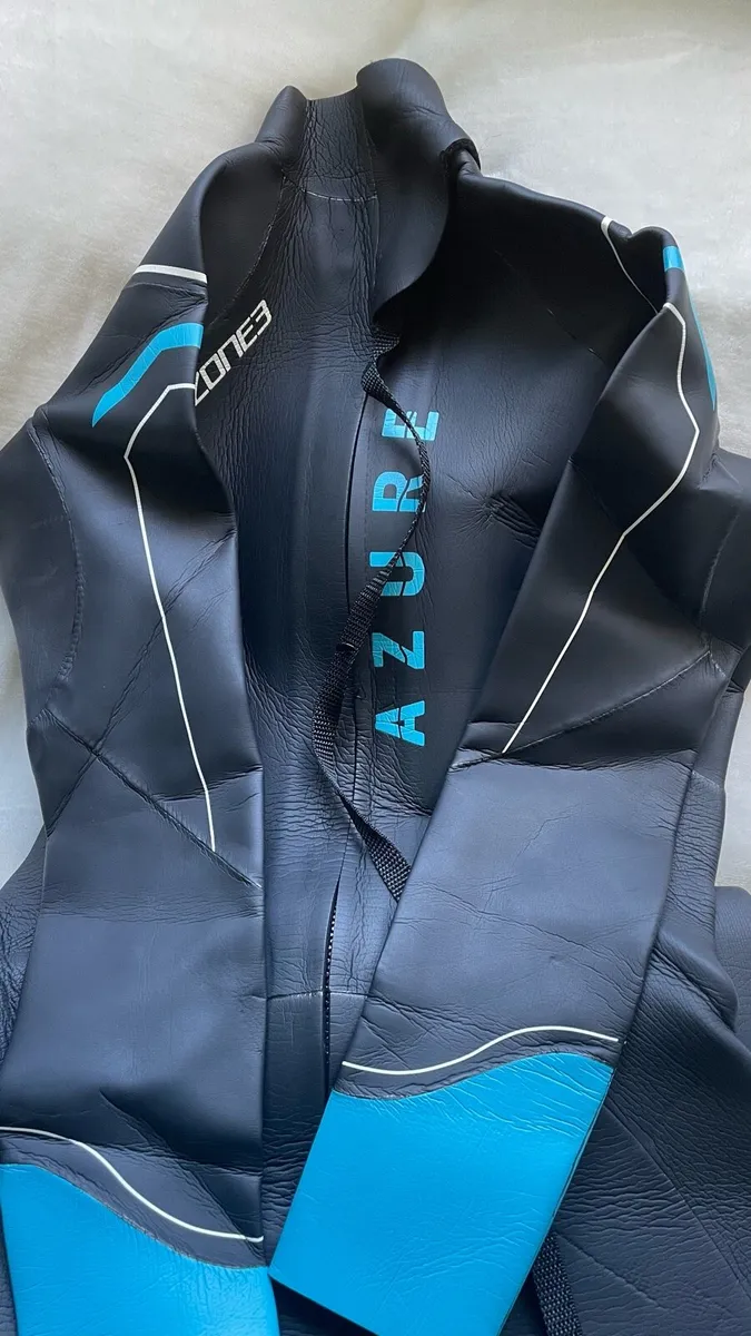 ZONE3 Azure Women's Triathlon Wetsuit S/M - Image 4