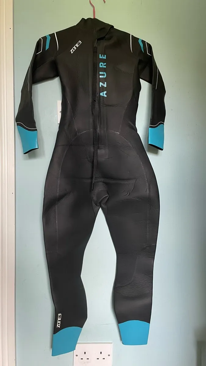 ZONE3 Azure Women's Triathlon Wetsuit S/M - Image 3
