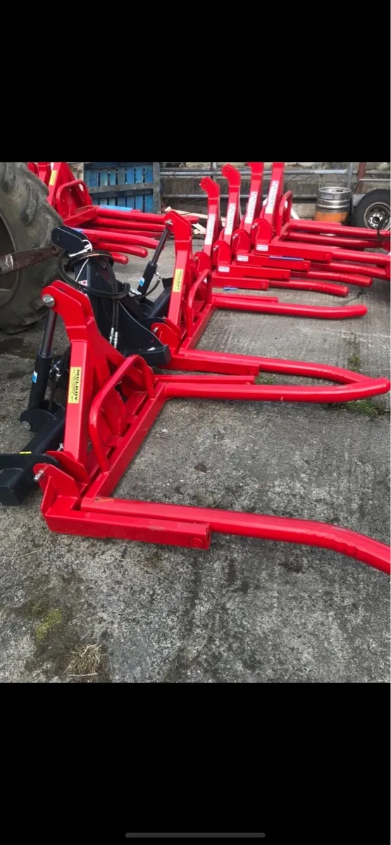 Nugent bale handling - Image 3
